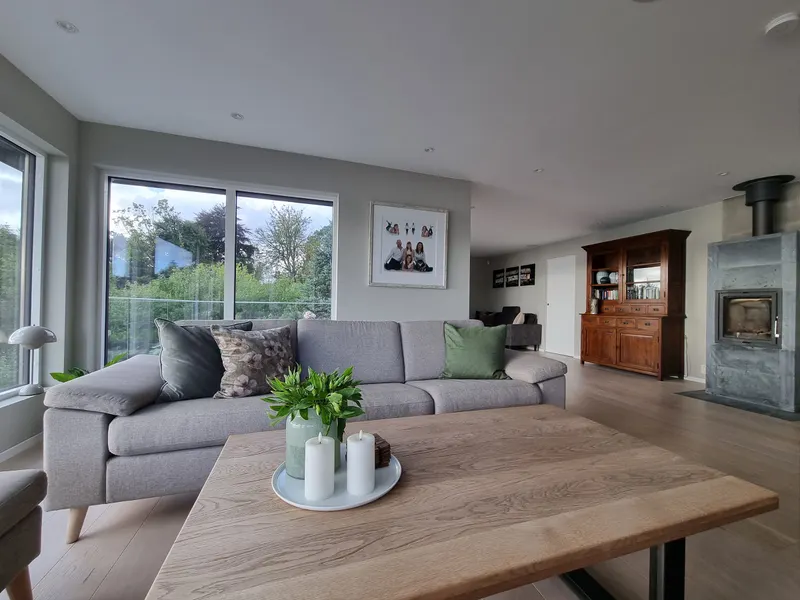 The upper living room